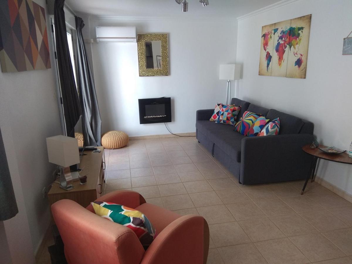شقة Attic At 91 Pinoso المظهر الخارجي الصورة